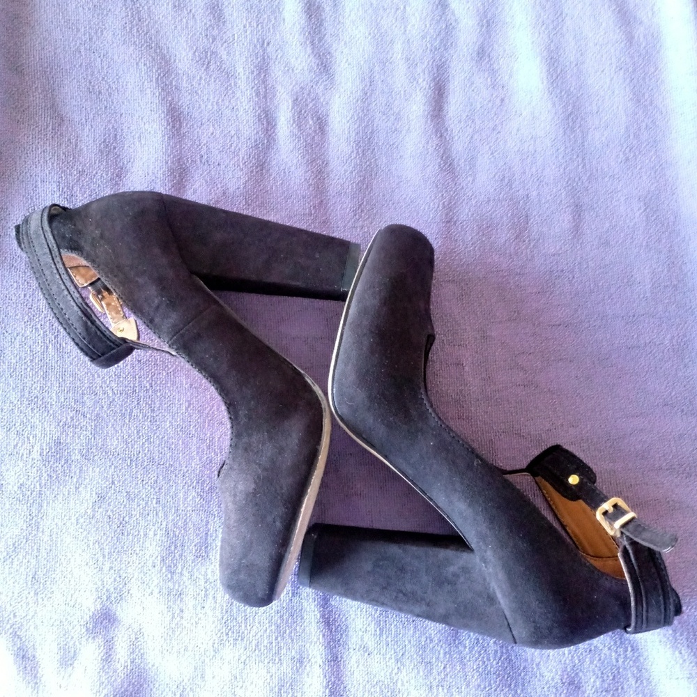 Attention suede T strap mary jeans